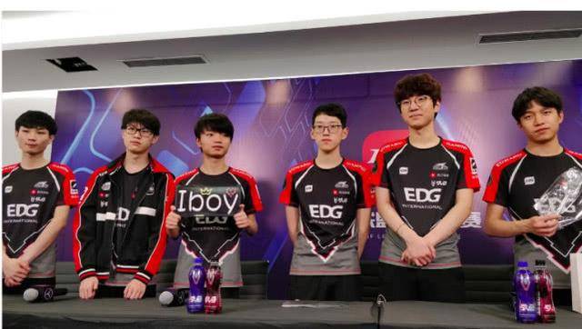 很适应在中 很适应在中