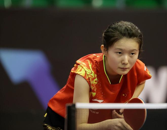 中坐拥像梅 中坐拥像梅