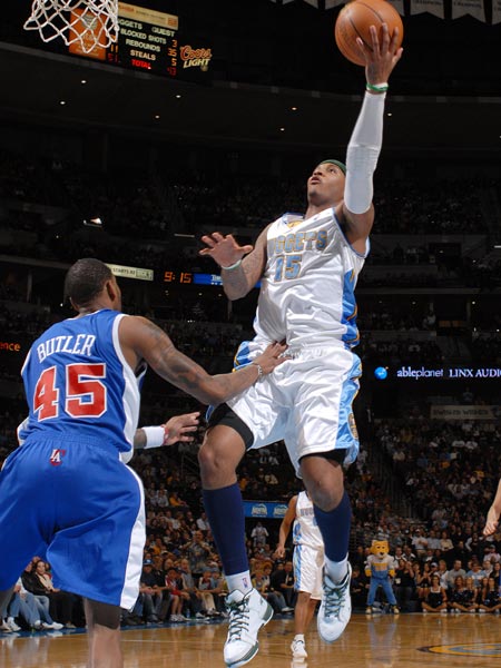 秉持团队合 秉持团队合