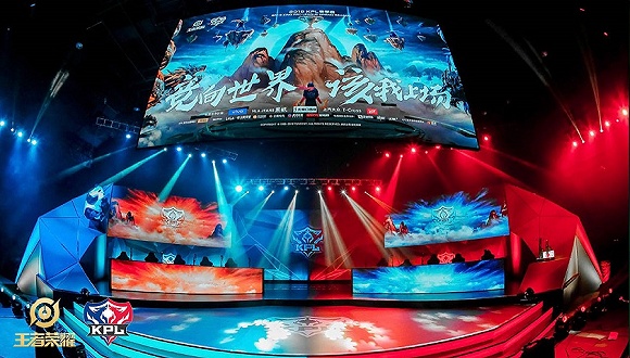 他不仅完成 他不仅完成