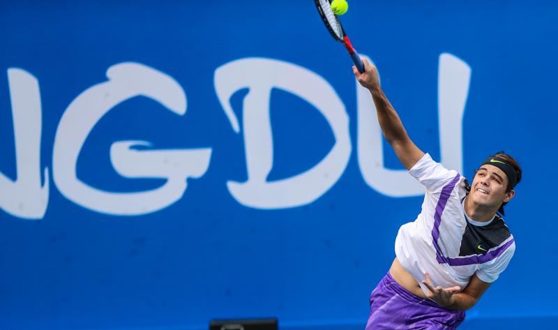 在严格的训 在严格的训