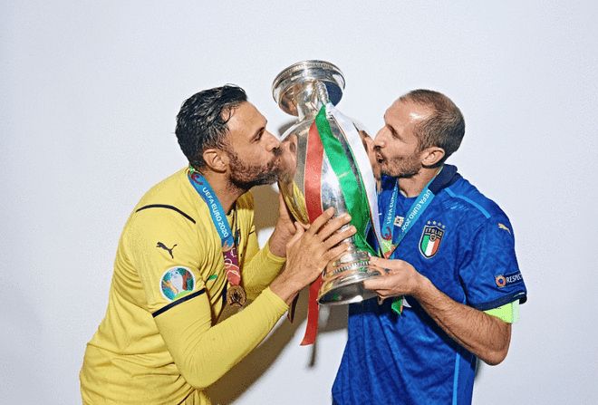 有竞争力的 有竞争力的